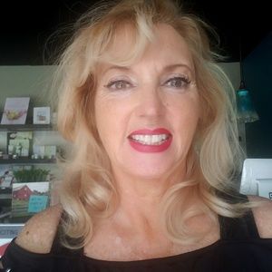 Meet your Posher, Pamela